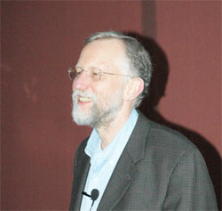 El Prof. Charles Rice, Director del Centro de Investigación sobre HCV de la Rockefeller University