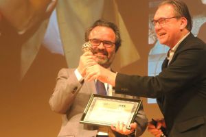 Lluis Montoliu receives in Japan the 12th ISTT Prize from The International Society for Transgenic Technologies